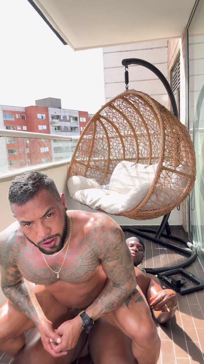 DADDYBLACKXXX: Kolumbijská kulturista flip šukání s velkým černým ptákem americká Zaddy