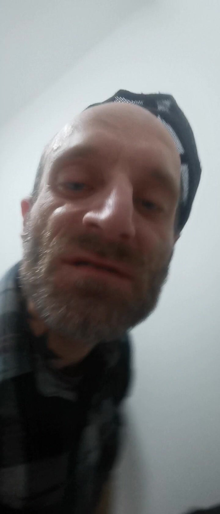 NeatGame458: El baño público de hombres me vuelve tan cachonda