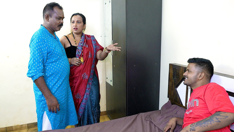 Aaka: Makcik desi India dan kongkek panas