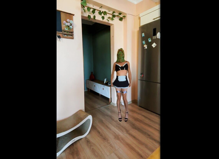 cd_aysemmm: Velmi krátký a velmi tenký 18letý trpaslík Sissy