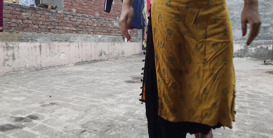 Saarabhabhi6: Послужлива мачуха показує, як сильно вона любить його, відео від першої особи в хінді, рольова гра