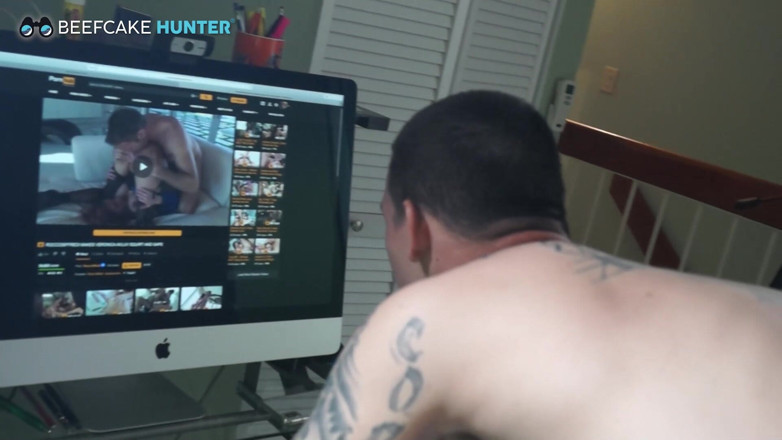 Beefcake Hunter: Antonio seksi mencuba lubang baru