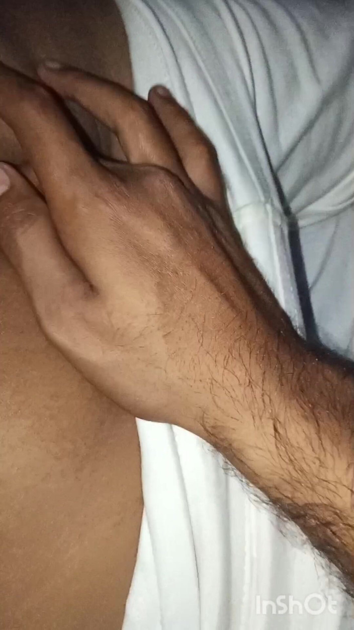 hellinicbolossom169: 彼氏との個室での美しいホットな女の子のセックス