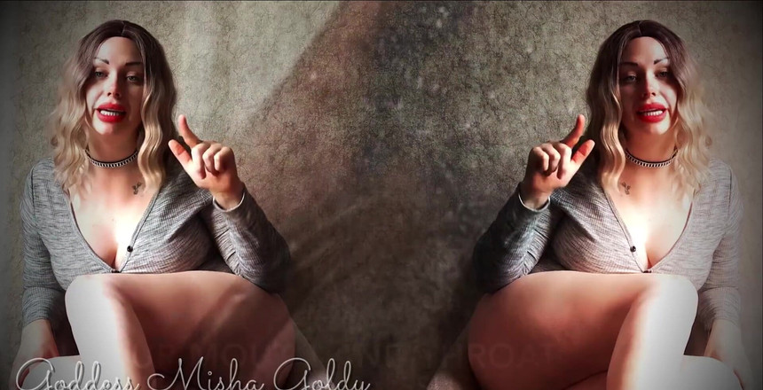 Goddess Misha Goldy: Fais attention - je vais t’enculer totalement dans cette vidéo ! Vous...