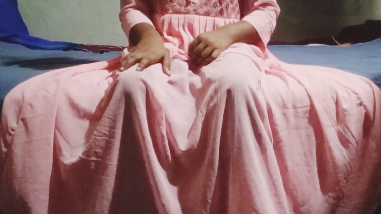 Deshi women: Rekaman seks gadis kampus India sama teknisi di ruangan kelas