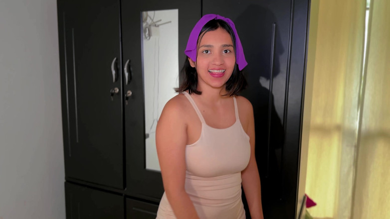 Labigassa: Si Dia Seksi Dalam Mininya Untuk Dipenuhi Dengan Susu Meninggalkan...