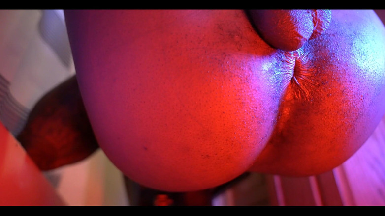 Hallelujah Johnson: 3911702359.mp4