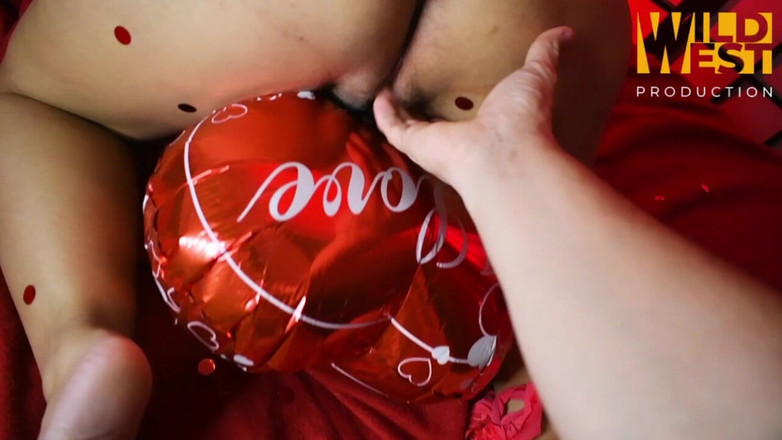 WildLooner: Buatkan temu janji Valentines Saya Pancut pada Belon Saya