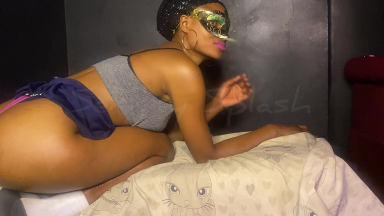 Sexxxy splash official: What a Sexxxy Girl Got Caught on Camera Squirting Every...