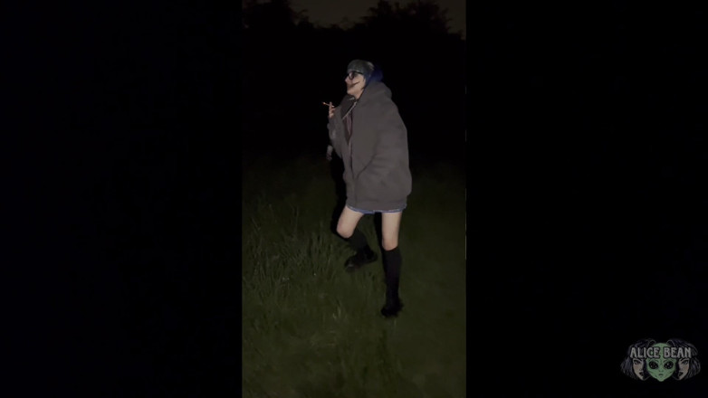 Alice Bean: Outdoor Pee Adventure