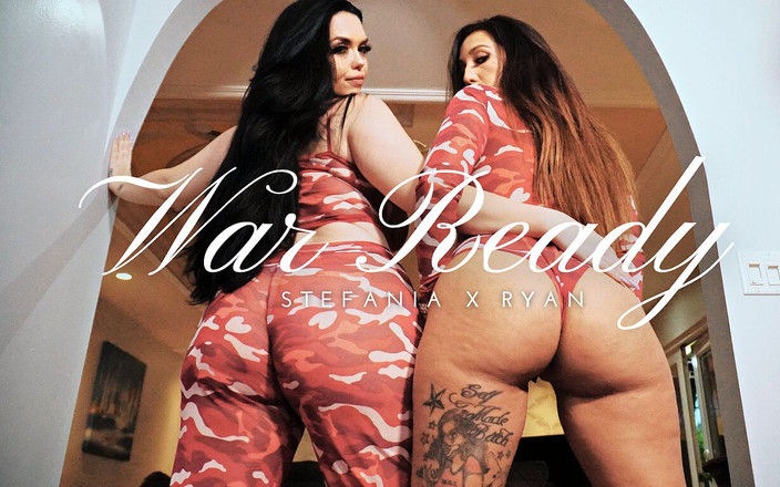 Pawg Queen: Seks threesome yang luar biasa sama 2 pelacur pantat montok