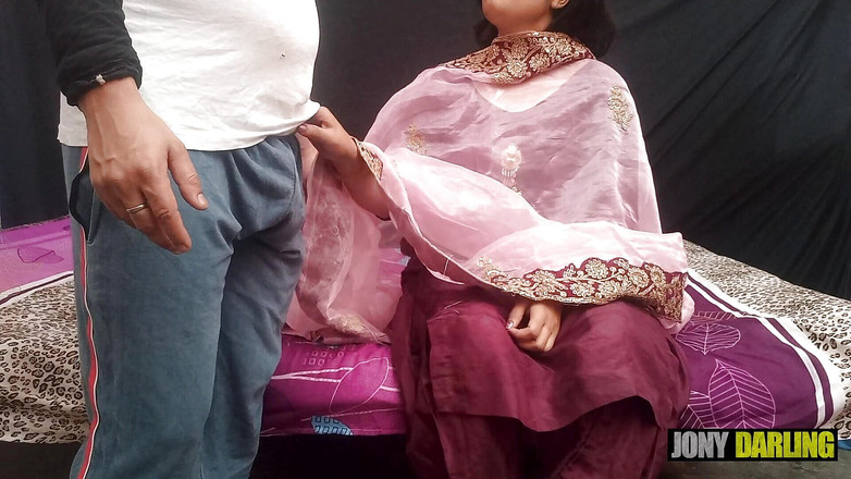 Jony Darling: 比哈里从村里回来，没有人能给旁遮普哥高潮，真正的自制性爱由janay darling
