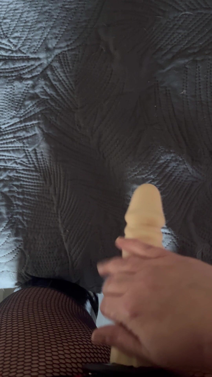 Maitresse Clara: POV, ich nehme dich am Strap-on