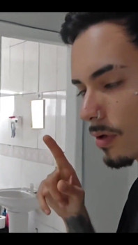 Vi fångades på första hand av min mans vän!