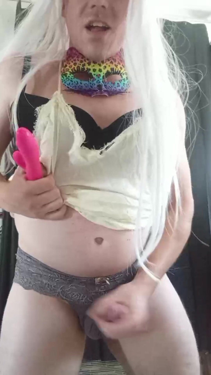 Sam cd: Young CD Lingery and Toys