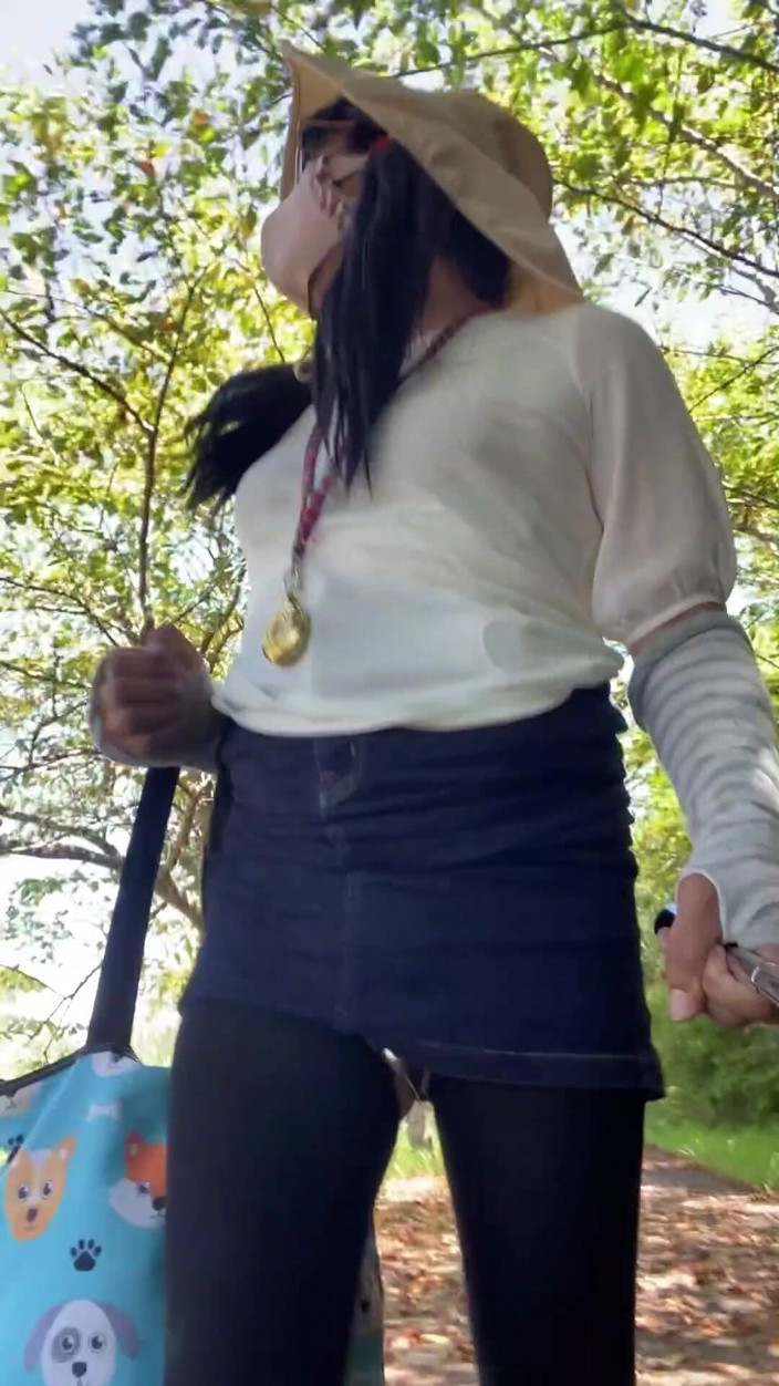 megu2002: No. 300: a Summer Nude Stroll in the Park
