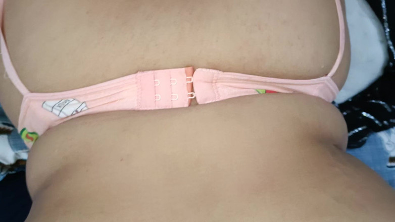 Catchybusty: मेट्रो सिटी भाभी चाहती है कि मैं बहुत जोरदार चुदाई करुं भाग 4