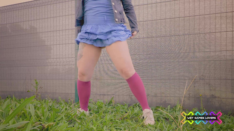Wet Games Lovers: Funny Instinct