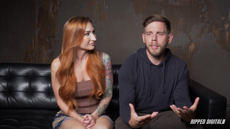 Ripped.Digital: Roșcată legată Sophia Locke chicotește în timpul asigurării calității