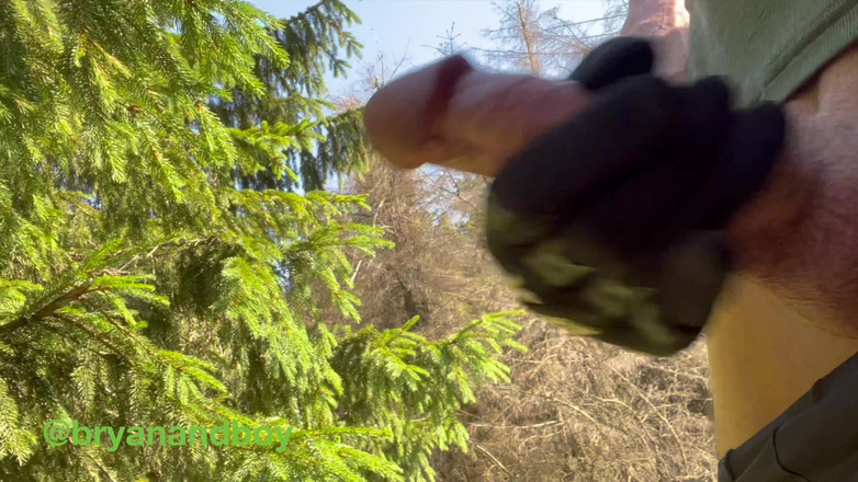 Bryanandboy: Sborrate senza preservativo e foto