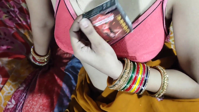 Naice: Devar Ne Bhabhi Ko Rat Bhar Bistar Par Choda Jor...