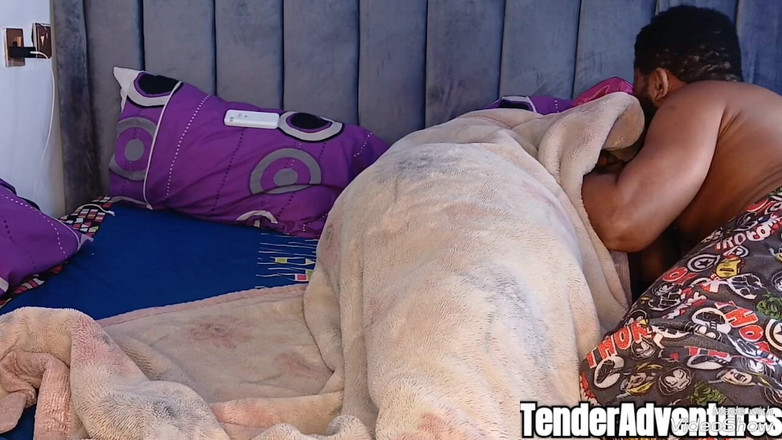 Mara Exotic: Coppia nera scopa sensuale di prima mattina