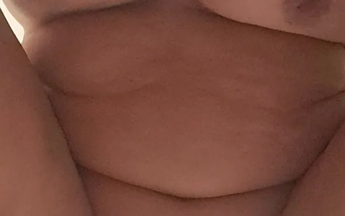 Mommy big hairy pussy: Bottom View of Mature MILF