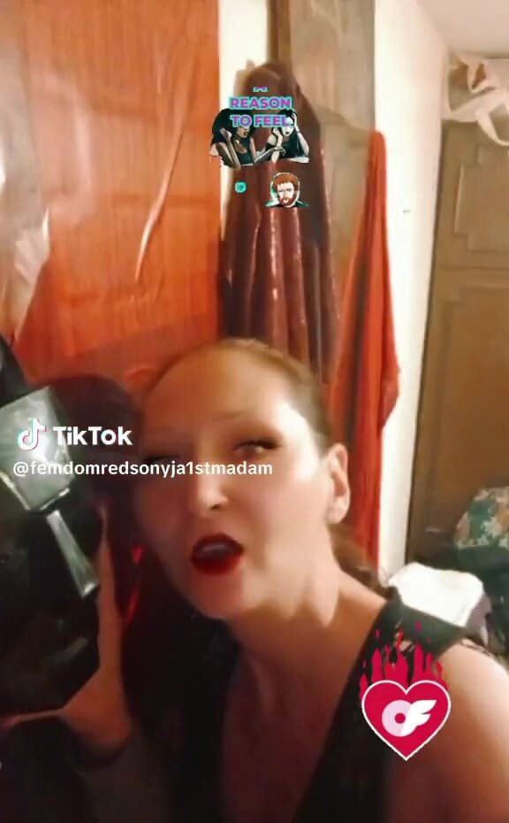 Dominatrix Redsonyja: Bdsm im qween hayır kopya im sadece bir