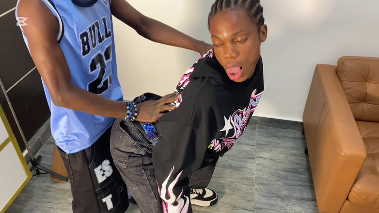 Baddestboyx: Nevlastní otec sexy kouření na Veselé Vánoce