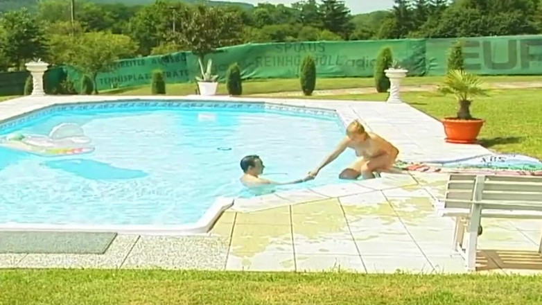 Freaks on Cocks: Foxy mature gets fucked in her swimming pool