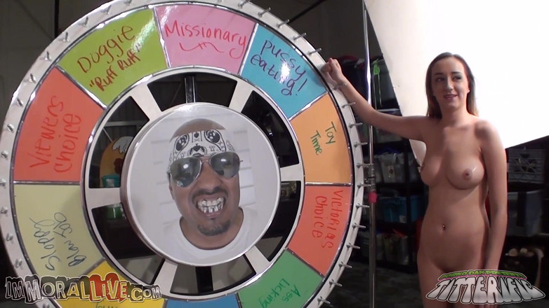 Immoral Live: Victoria Rae was so hot she wanted to strip off...