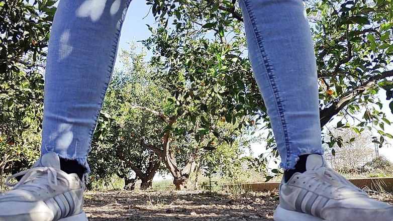 HornyMaria96: Добірка сечі в громадських місцях