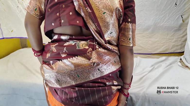RUSHA BHABI: Sari Baise Dans Toutes Les Positions, Mari Pas À La Maison
