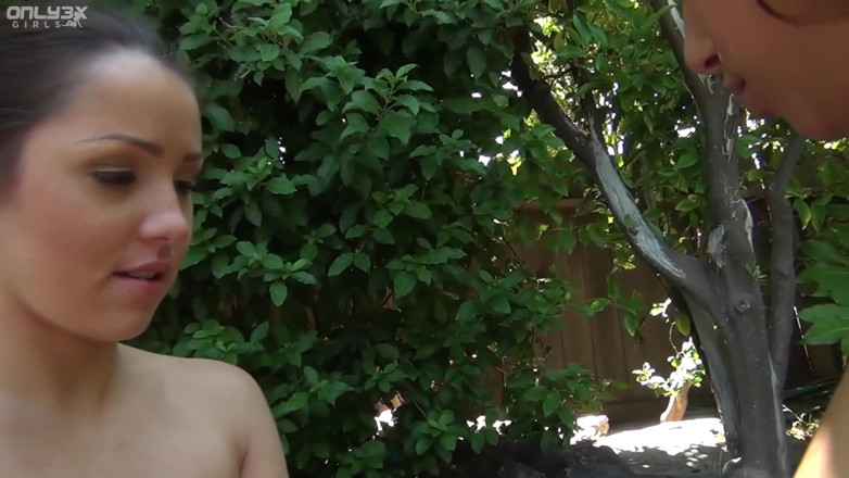Only3x: Sweaty lesbian workout with Gia and Lola