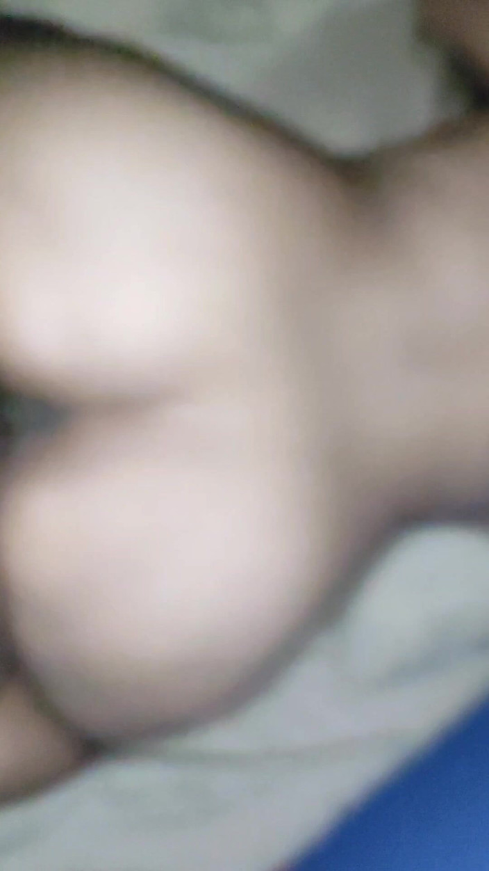 Luisxx: Zostaliśmy sami i poszliśmy spać bez ubrań, uderzyłem go tak...