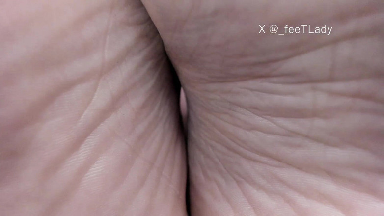 Feet lady: Wrinckles