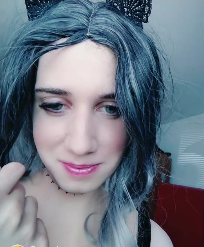 Anna Rios: Einzelne Clips vom mädchen im roten korsett, wenn du einen...