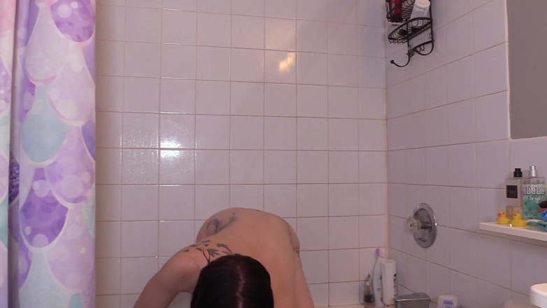 Quinn brooks: Washing My Thick Brown Hair &amp; Leg Shaving