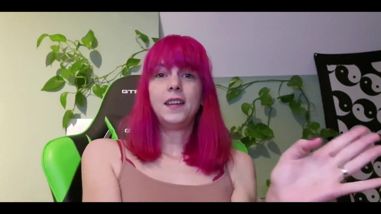 LillyMania: Ragazza da sola con i capelli rosa