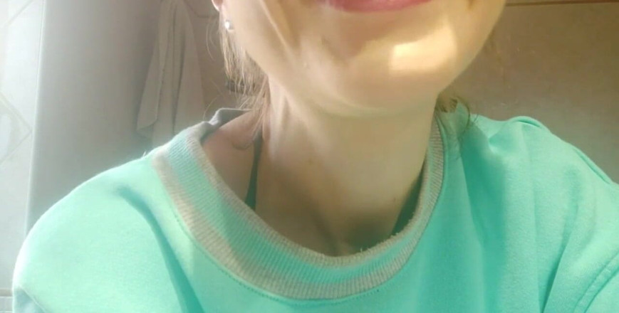 savannahamatoriale: 화장실에서 보는 것은 허용되지 않습니다... 하지만 그녀의 후장 소리를 듣는 것은 훌륭합니다!