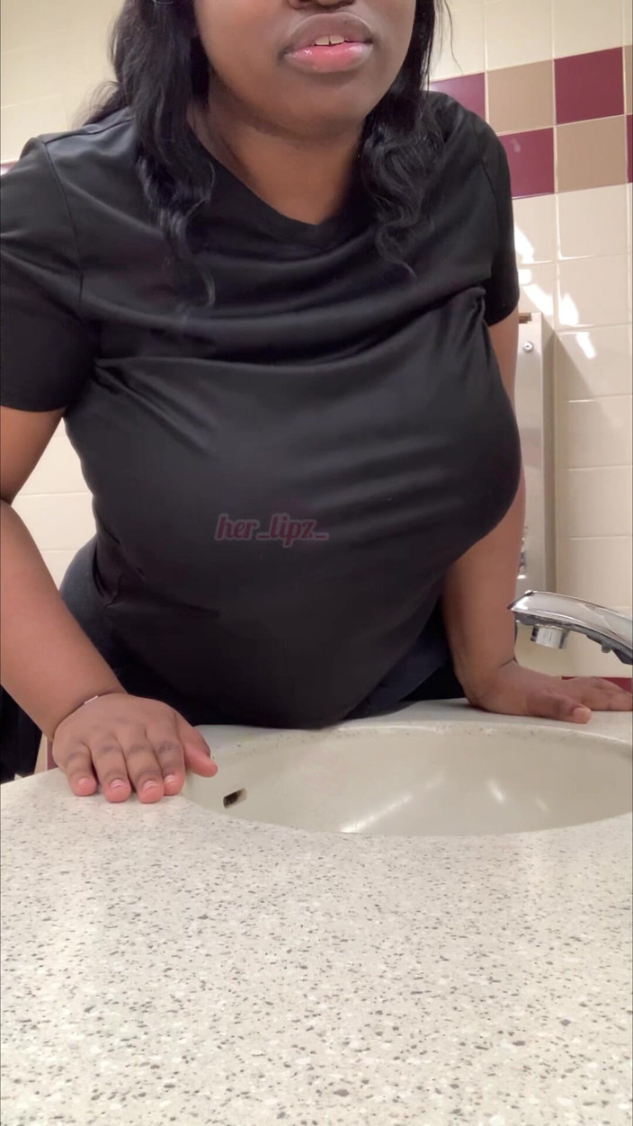 Anye Meshell: Mmmm acestea sunt unele dintre cele mai bune videoclipuri ale...