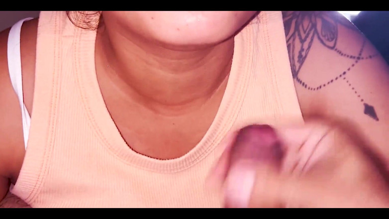 Susyzuperpete: 可愛い顔の義理の妹が私にフェラチオをしてくれる