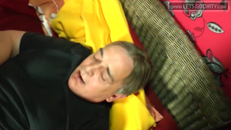 Dirty old moviez: Blonde gilf sucks a hard cock then rides it hard...