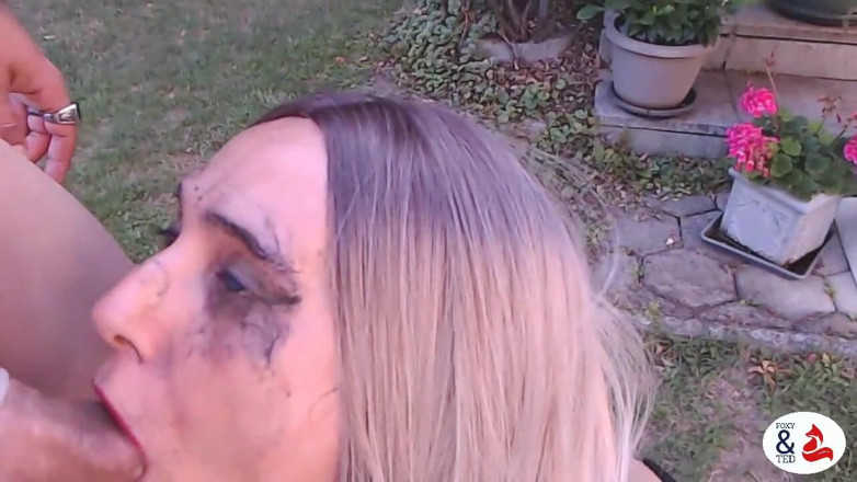 FoxyandTed: Outdoor hardcore anal squirt and facial