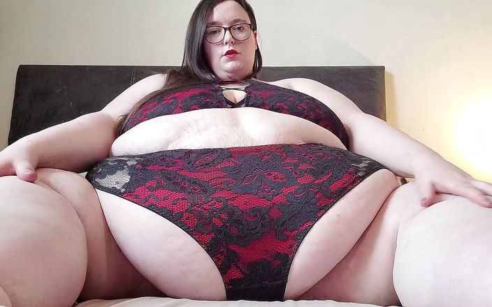 SSBBW Lady Brads: No words needed with a belly like this