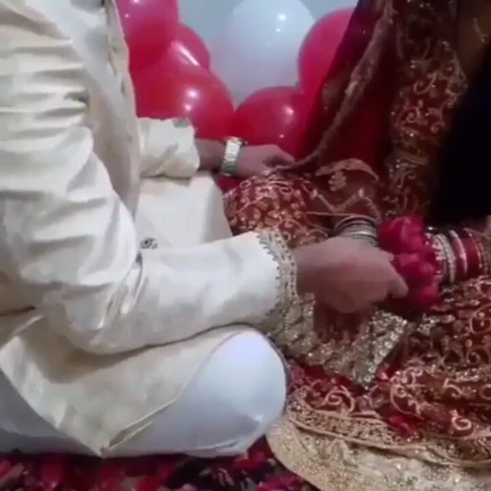 Teensex: Pengantin baru Rita Love diliputi air mani selepas berkongkek
