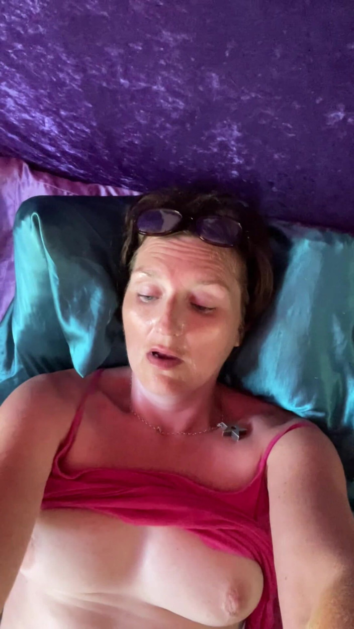 MistressWriggler: Süper terli, yoğun, orgazm yüzü!