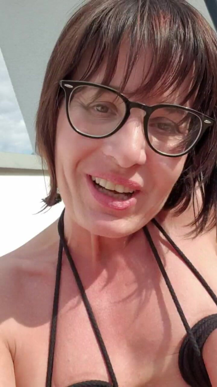 JulieEroticDress: Orgasme luar biasa dan muncrat untuk tuanku