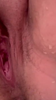 Creamy Pussy Squirt