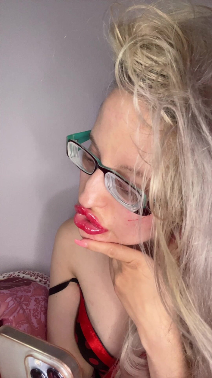 FinDom Goaldigger: Bimbo, transformation trans sexy